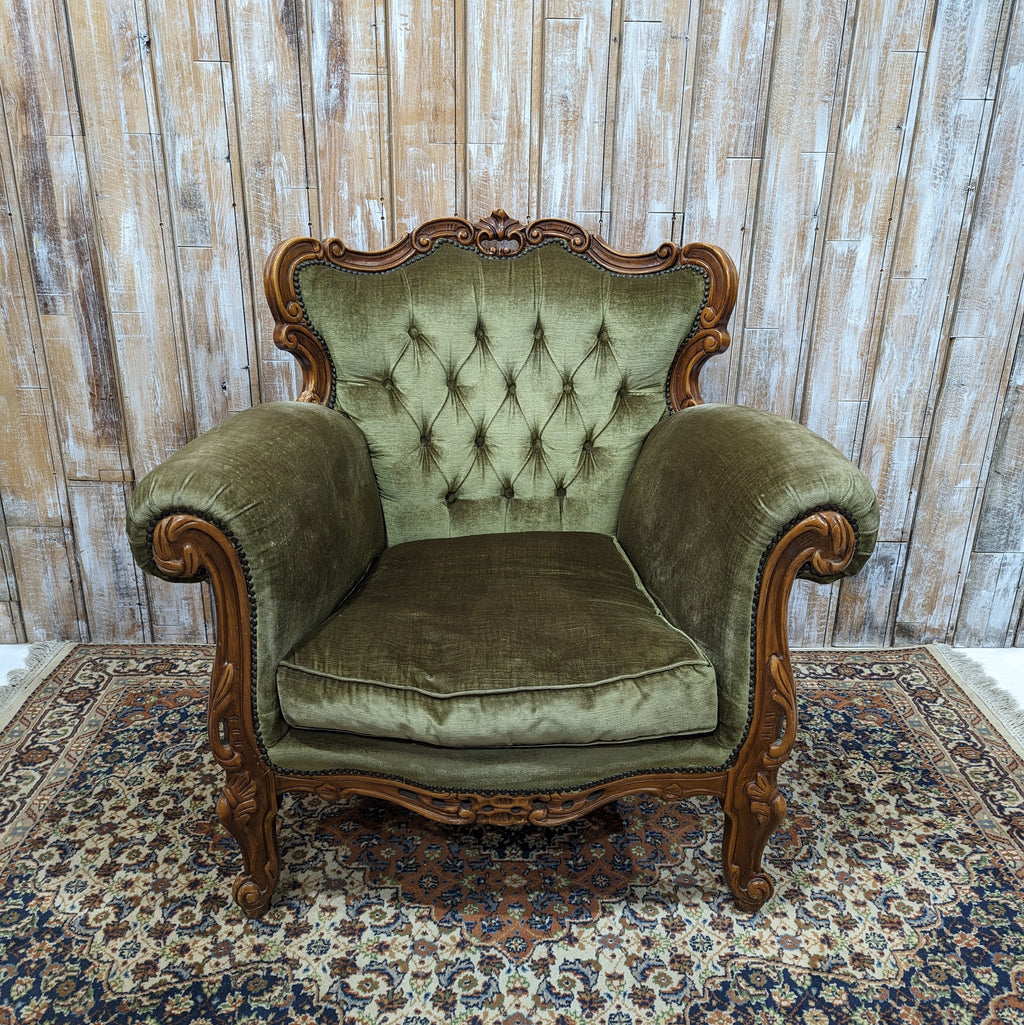 NICOLA: Green Armchair