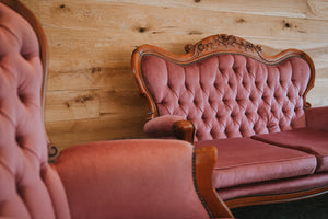 ‘Pretty In Pink’ Seating Area