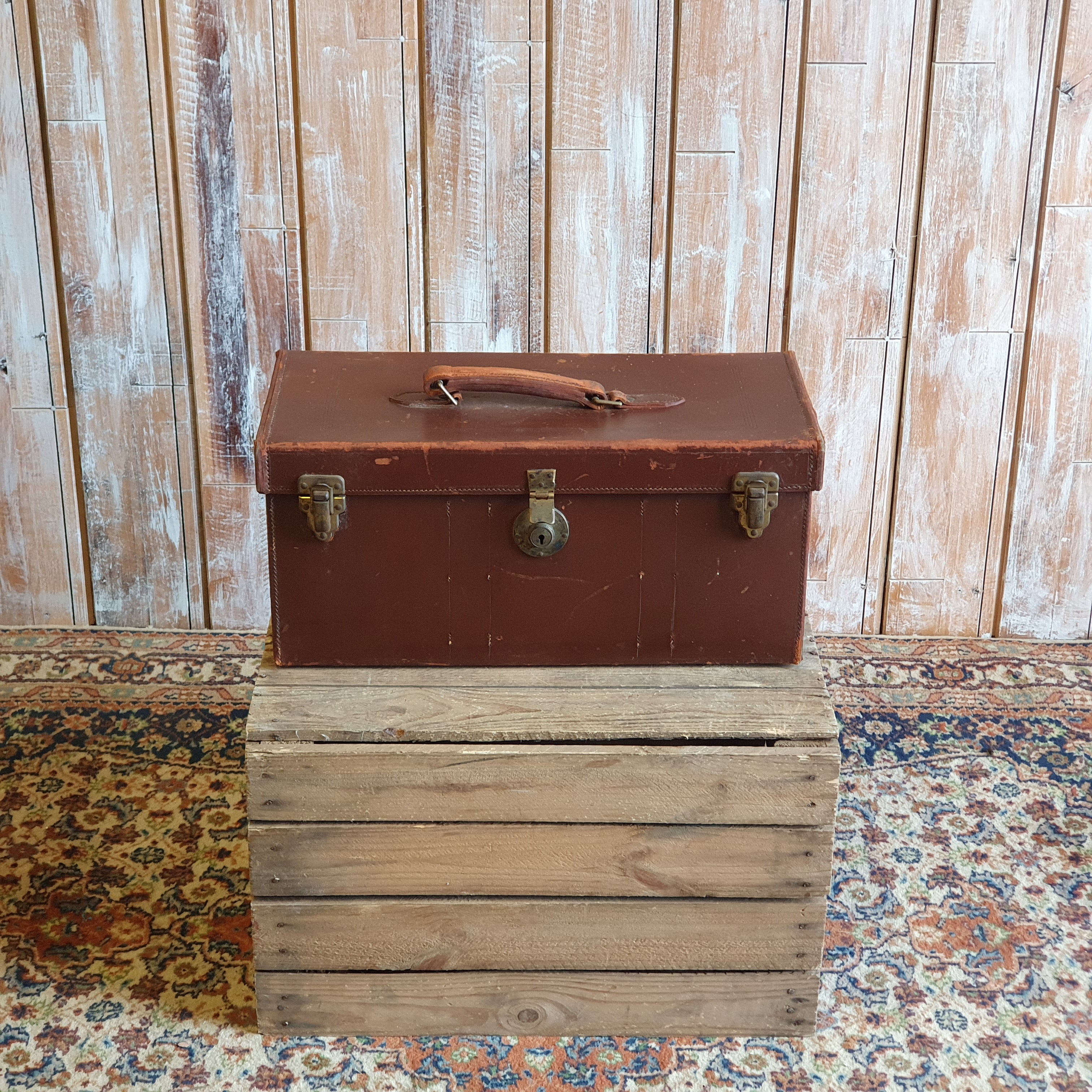 Case 8: Oblong Case