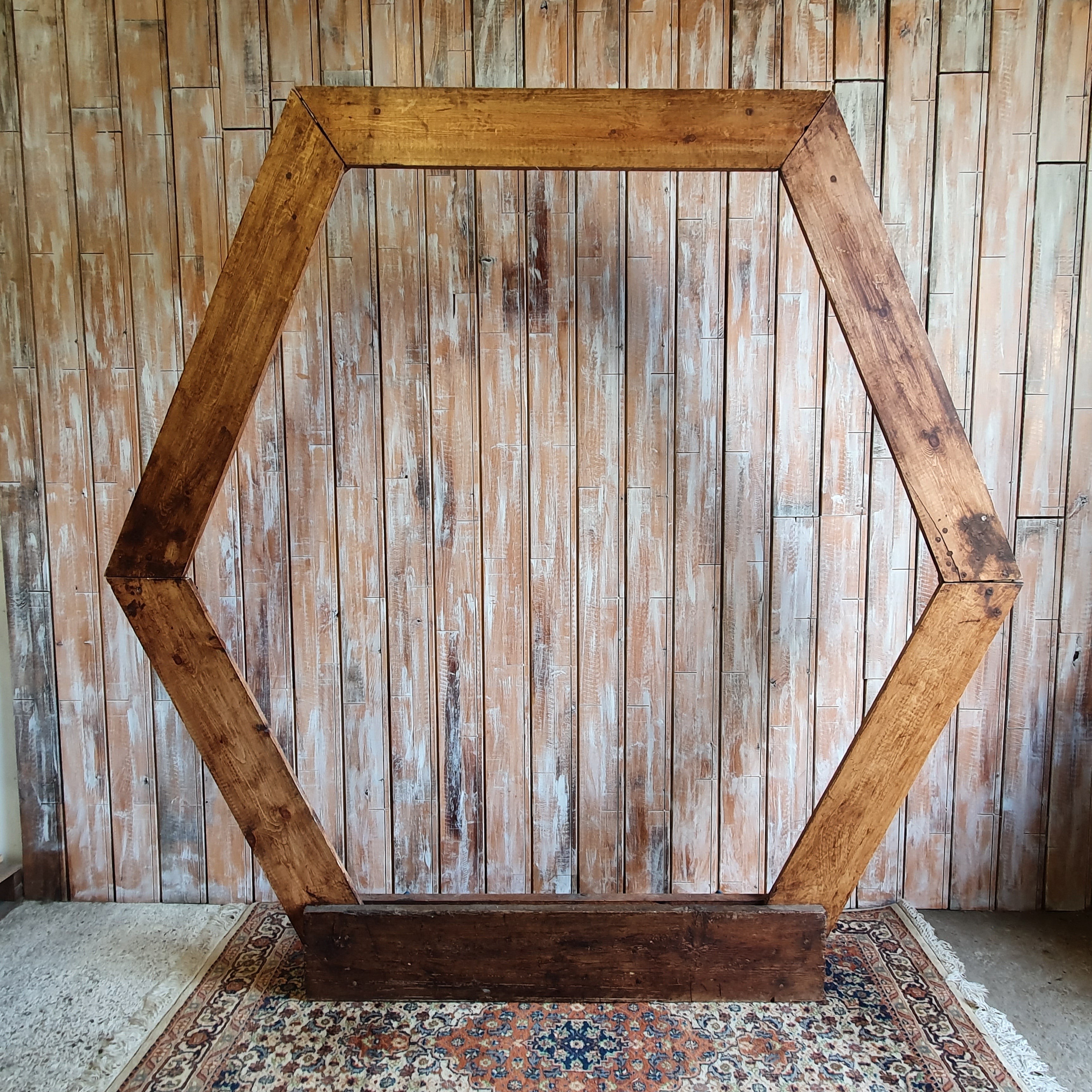 Hexagonal Buffet Backdrop Wooden Hexagonal Backdrop – Locate To Create