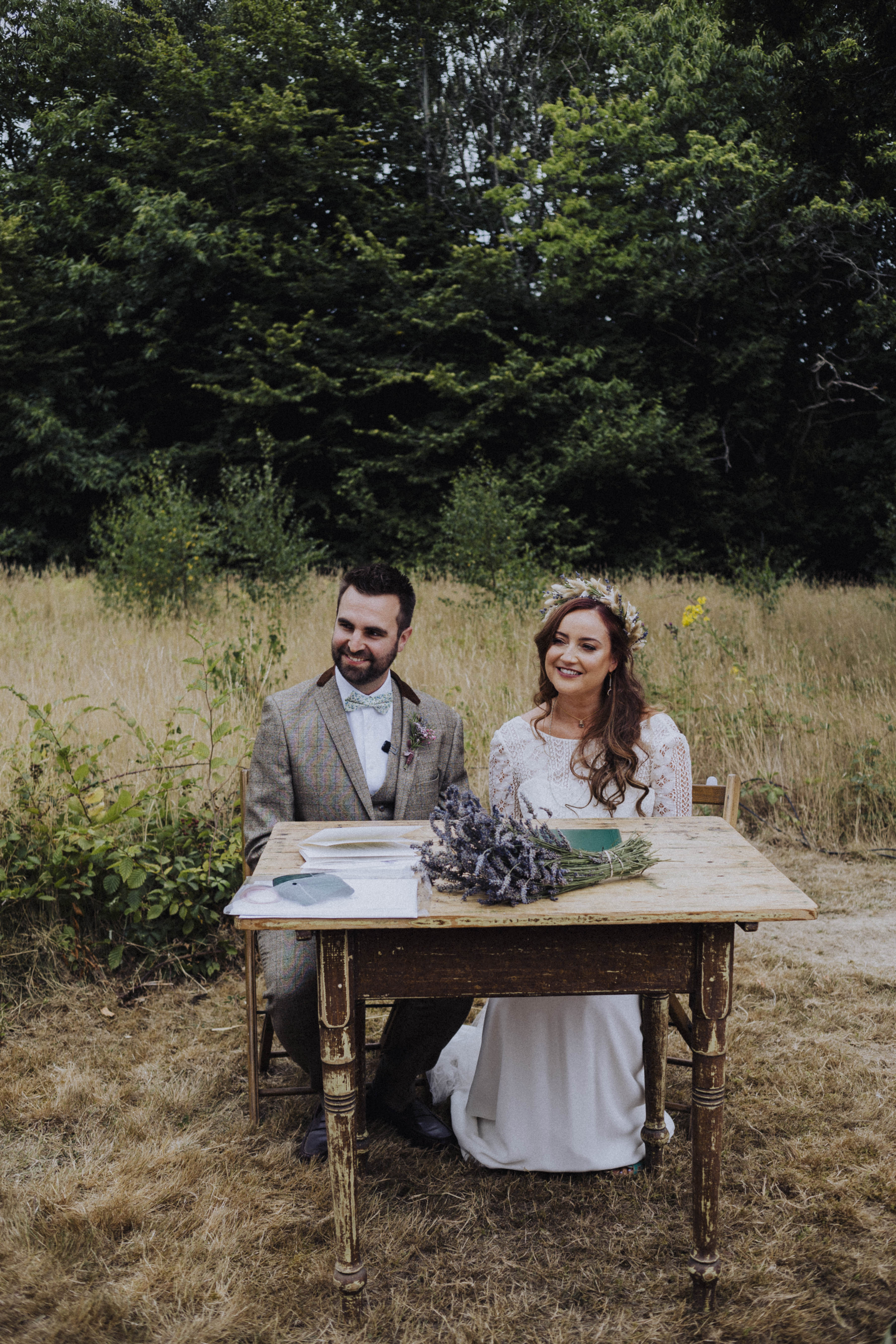 WENDI: Farm House Table
