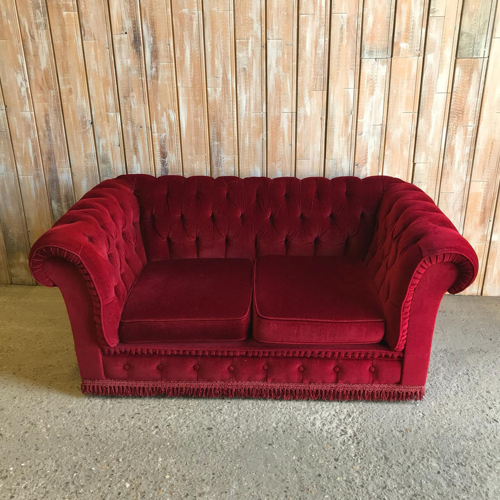 DONNA: Red Velvet Chesterfield Sofa