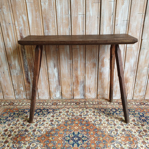 Wooden Small Pin Legged Table