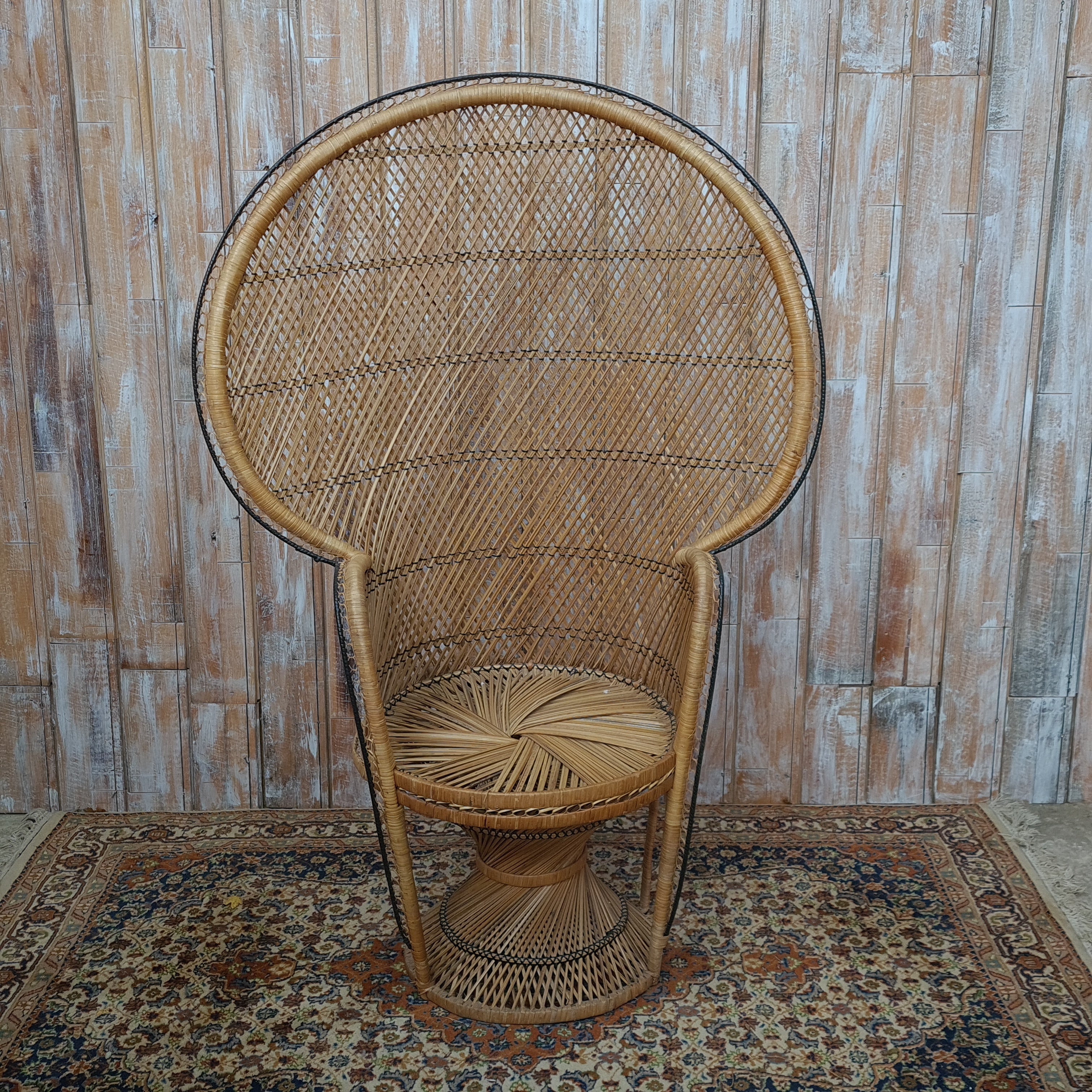 Natural Peacock Chair (B)