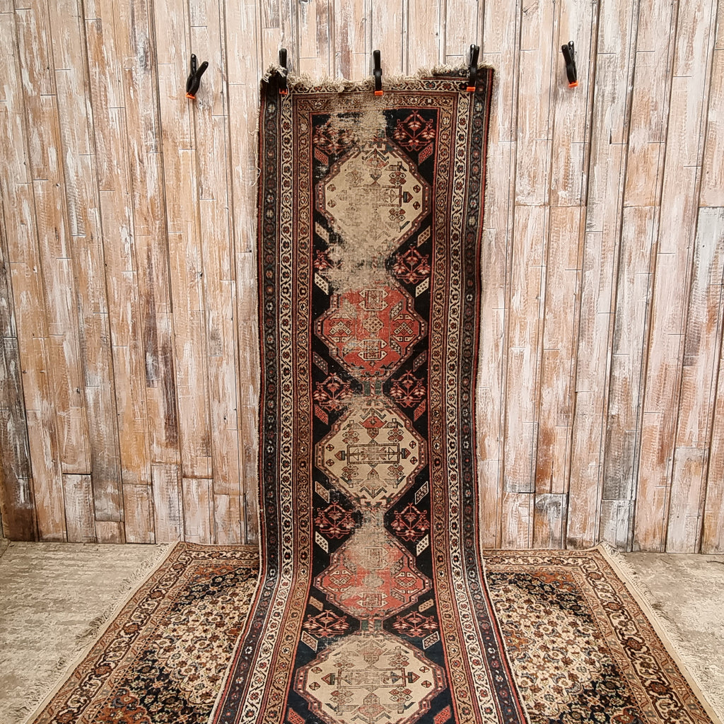 Rug 33: Aisle Rug