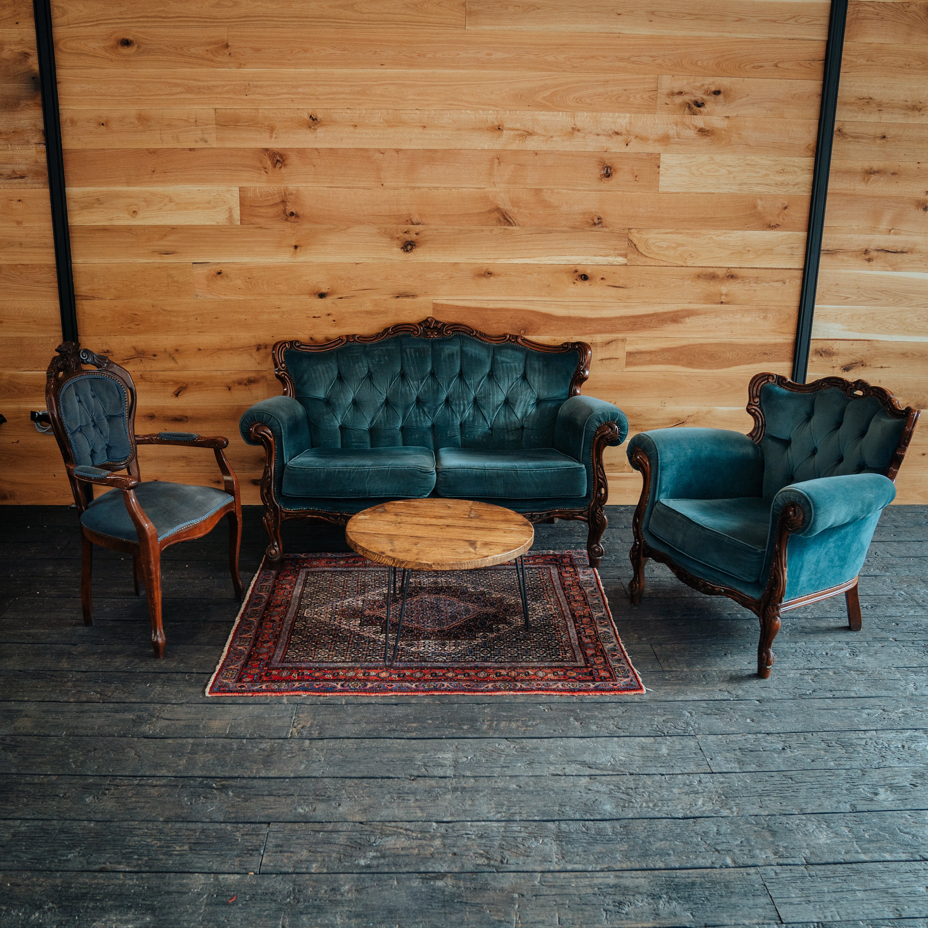 'Tillie Teal' Seating Area